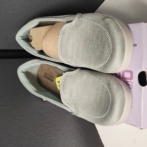 Sketchers on the go bliss nwb